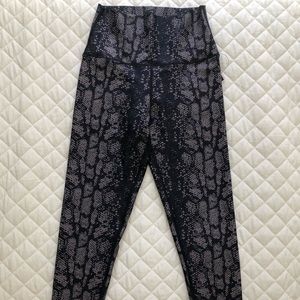 SOUL leggings and bra